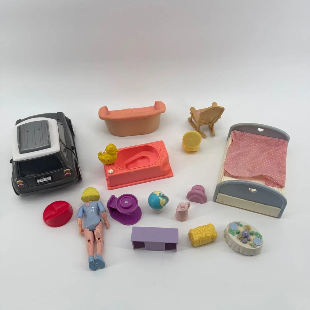 Fisher Price Loving Family Furniture Lot Girls Multicolor Bed Figure Set Vintage